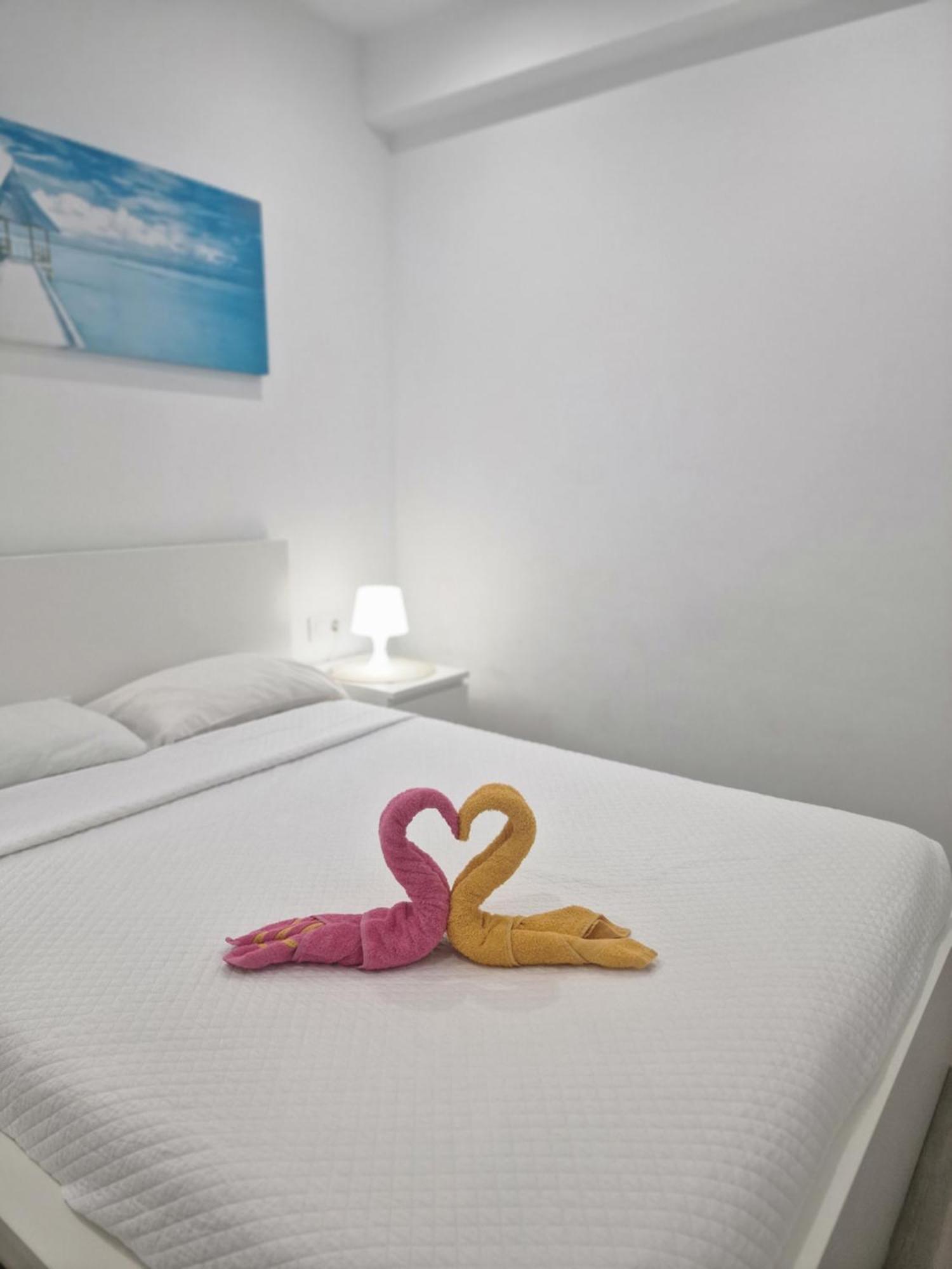 Barcelona,Apartamento Con Terraza Apartment L'Hospitalet de Llobregat Ngoại thất bức ảnh